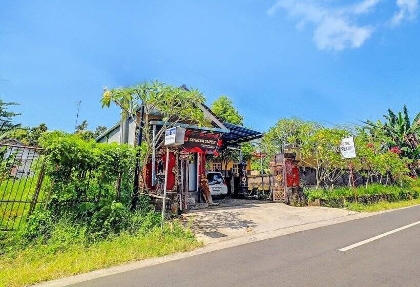 Spot On 92399 Hotel Sekar Jagat Near Pantai Baluk Rening