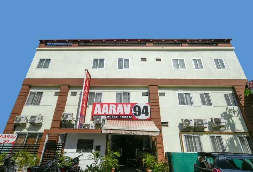 Отель Aarav