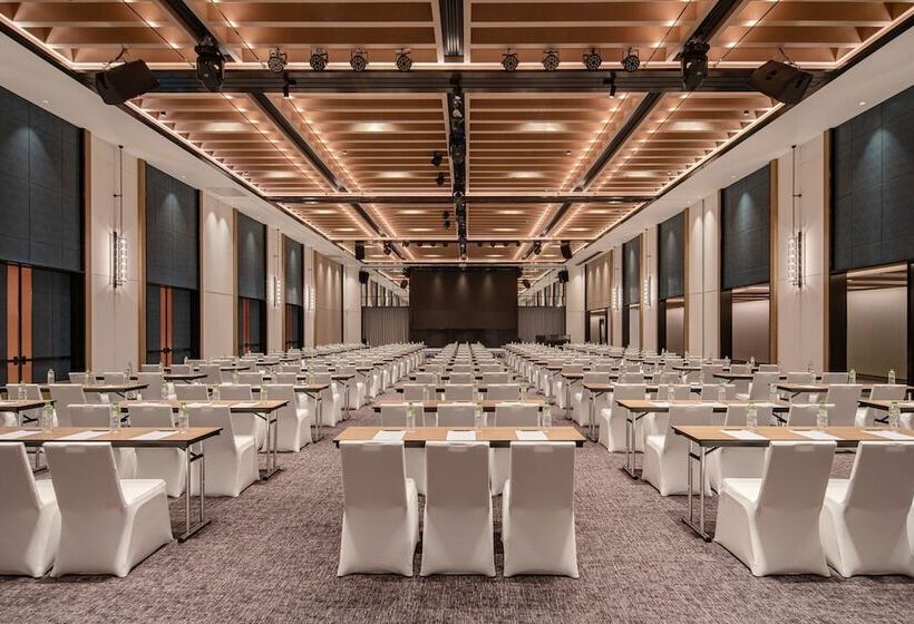 هتل Four Points By Sheraton Taipei Bali