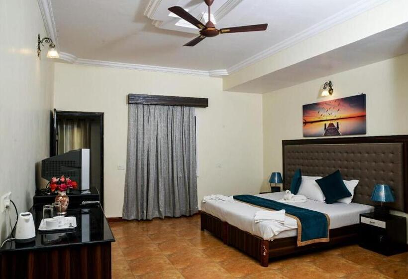 בית מלון כפרי Lucianas Beach Resort