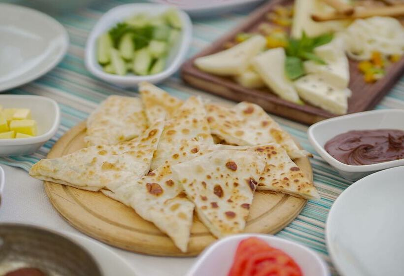 בית מלון כפרי Umbelo Suites Dalyan