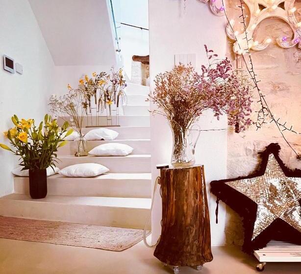 مبيت وإفطار Hydria Guest House Art Gallery