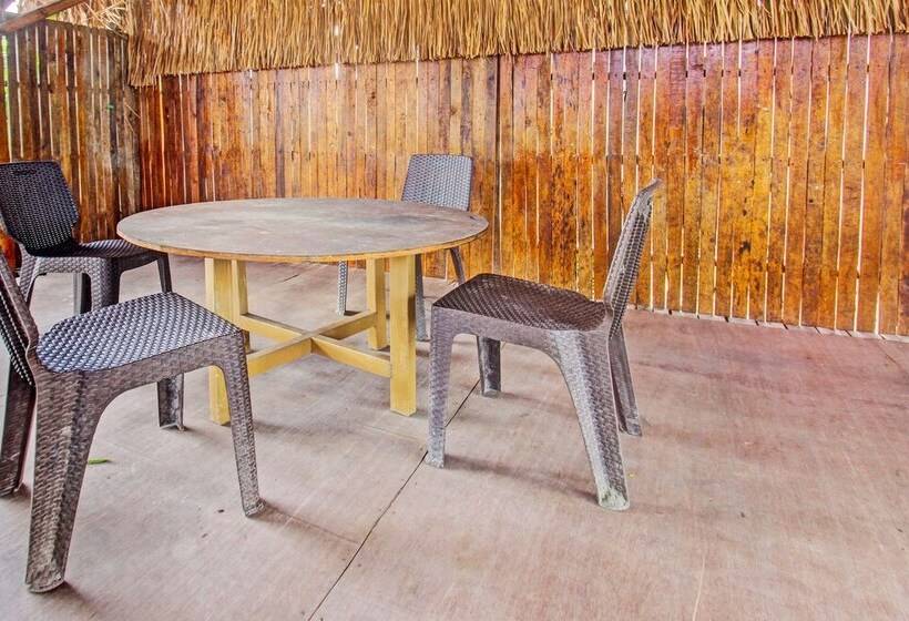 호텔 Oyo 92354 Samalas Syariah Homestay