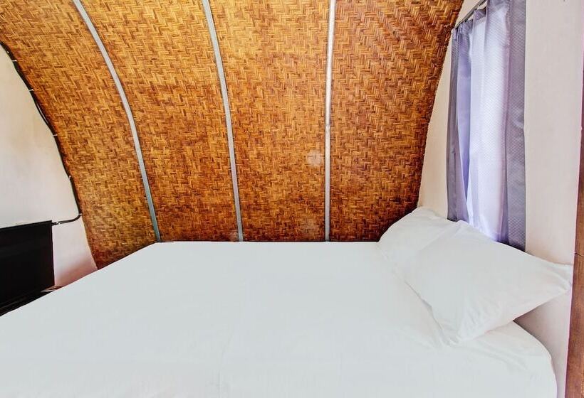 호텔 Oyo 92354 Samalas Syariah Homestay