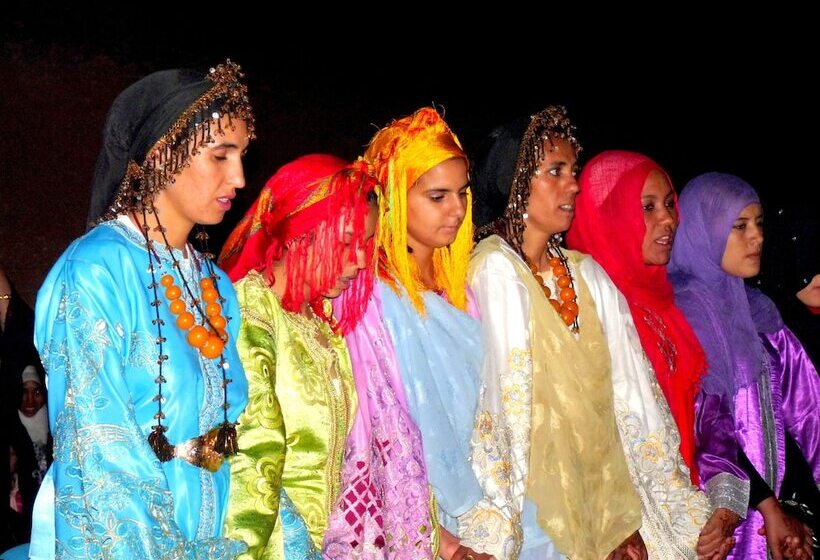 تختخواب و صبحانه La Vallée Des Dunes   Auberge, Bivouacs Et Excursions