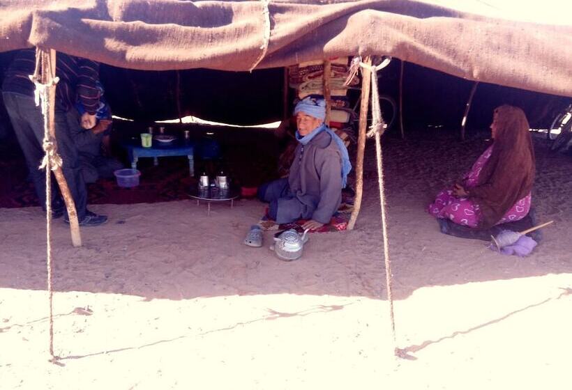 تختخواب و صبحانه La Vallée Des Dunes   Auberge, Bivouacs Et Excursions
