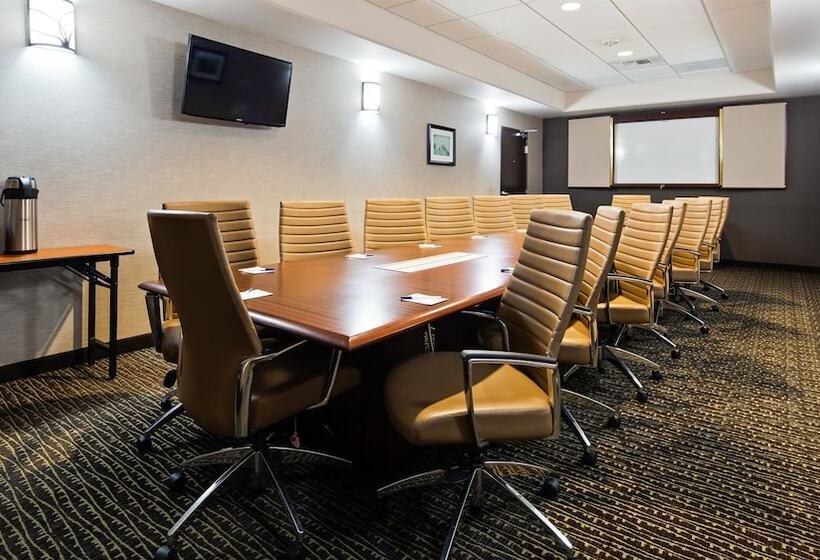בית מלון כפרי Best Western Plus Havre Inn & Suites