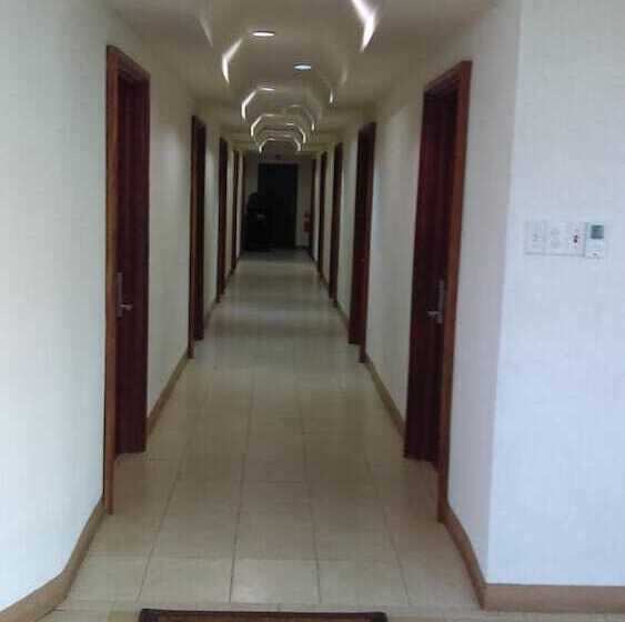 هتل Brandsville Suites