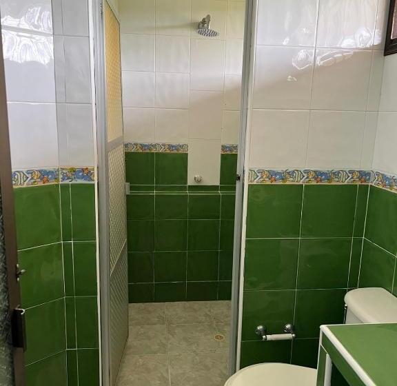 هتل Campestre Los Chiguiros