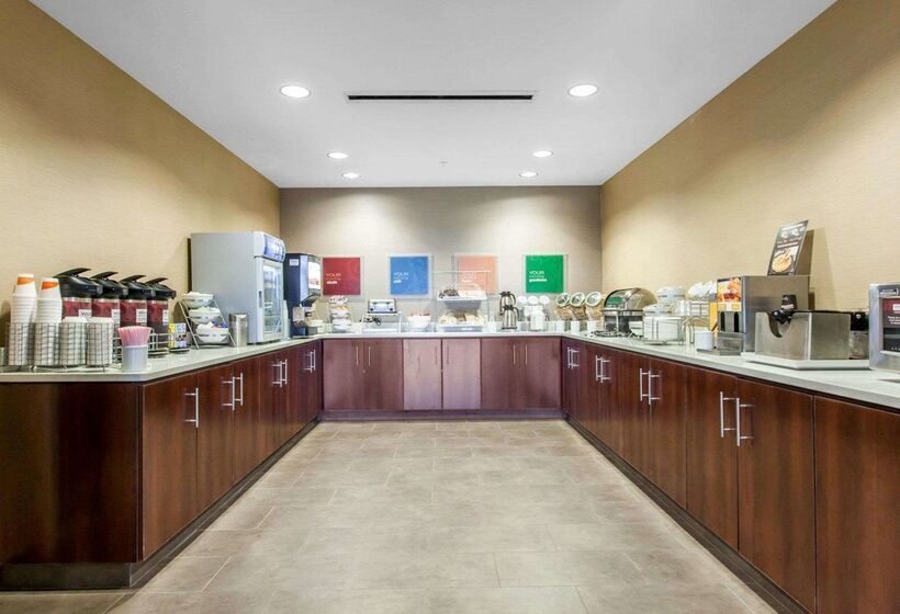 בית מלון כפרי Comfort Suites Youngstown North