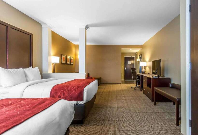 בית מלון כפרי Comfort Suites Youngstown North