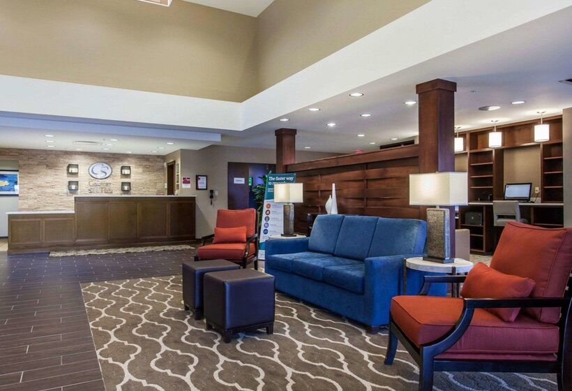 בית מלון כפרי Comfort Suites Youngstown North