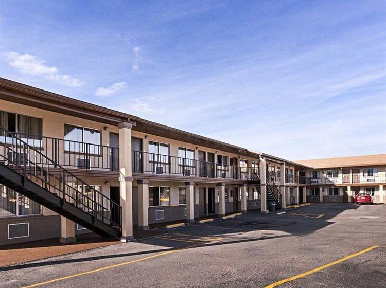 فندق Econo Lodge