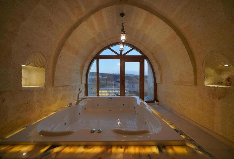 Hotel Fairyland Cave