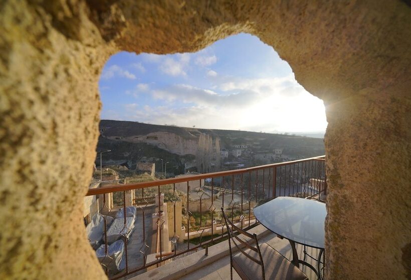 Hotel Fairyland Cave