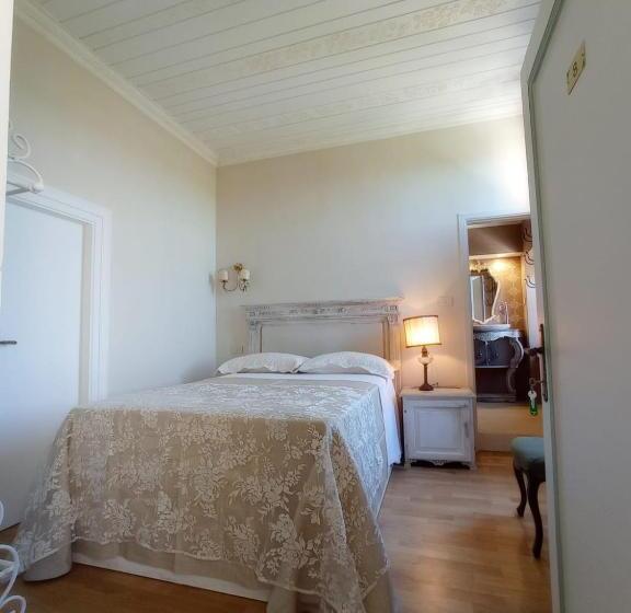 فندق Oviv Dimora Del Borgo
