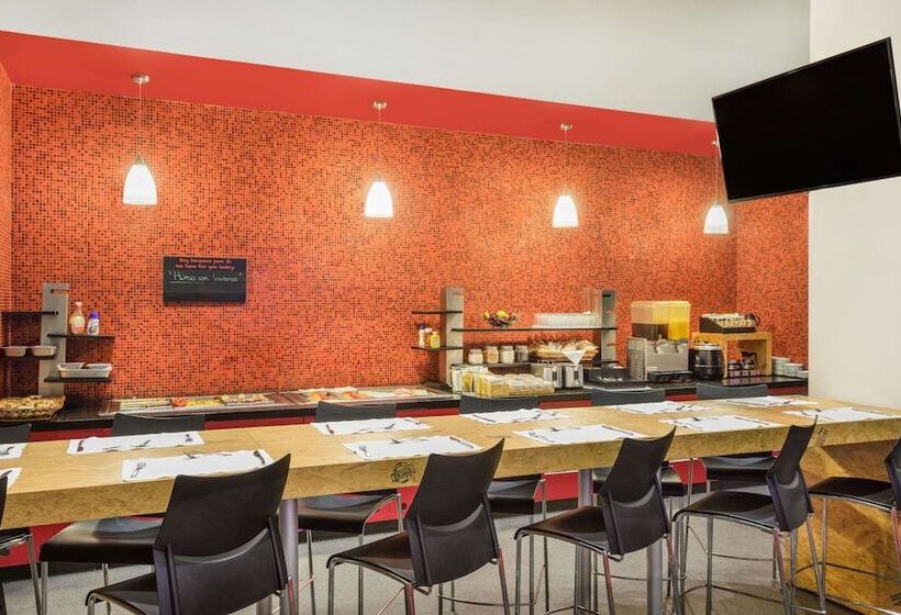 هتل Ramada Encore By Wyndham San Luis Potosi
