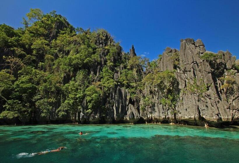 ホテル Two Seasons Coron Island Resort