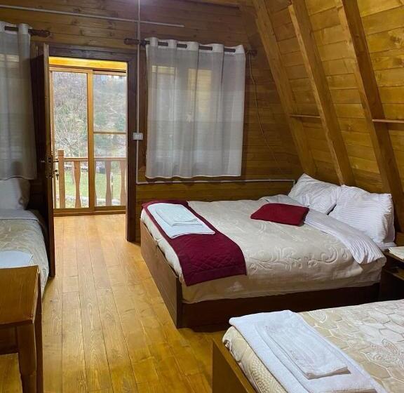 Bed and Breakfast Guesthouse Te Pjerini Selcë Cem