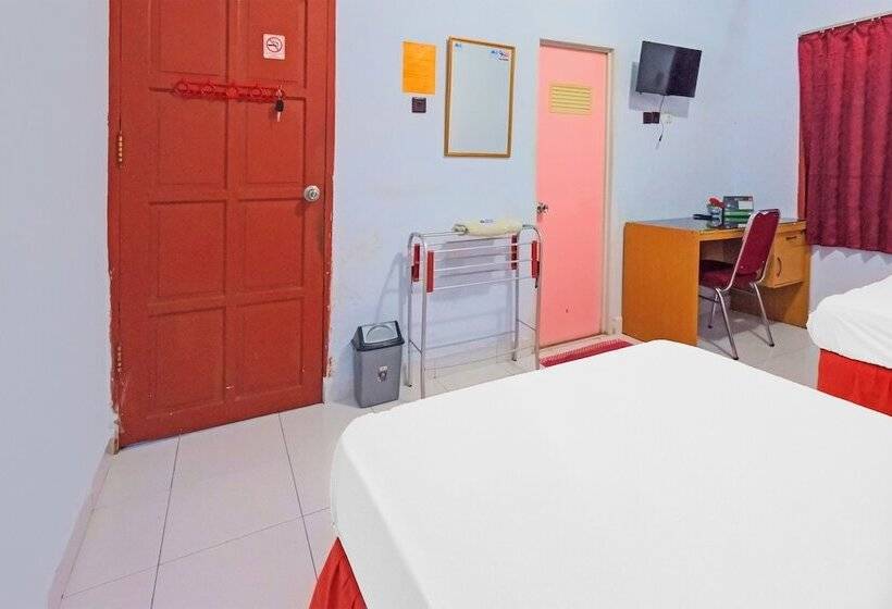 Отель Oyo 92337 Wisma Arwini Syariah