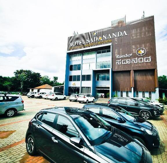 ホテル Sadanand S Highway Inn, Tumkur