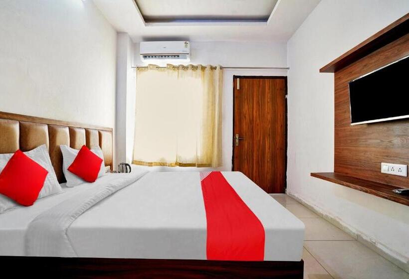 فندق O Raj Villas