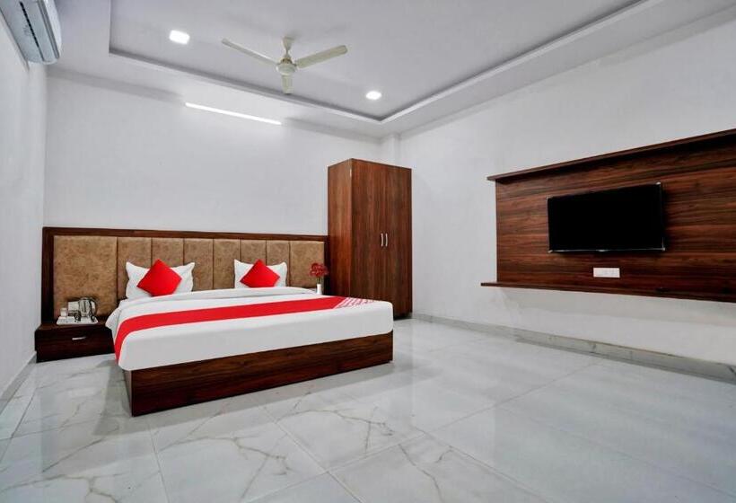 فندق O Raj Villas