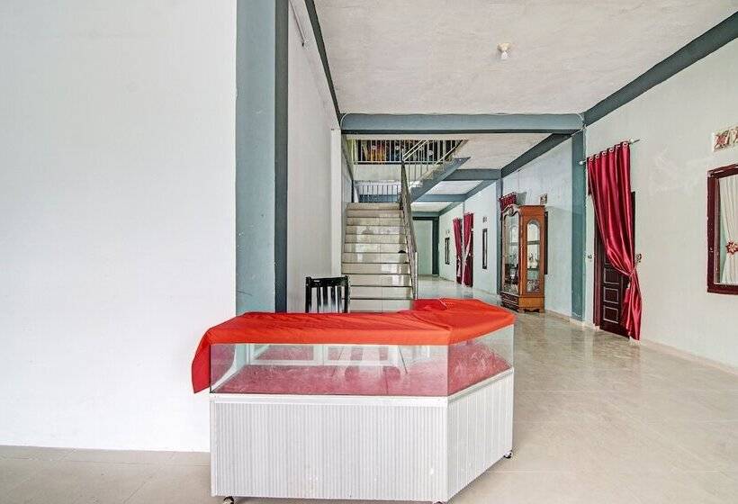 ホテル Oyo 92302 Salsa Homestay Syariah