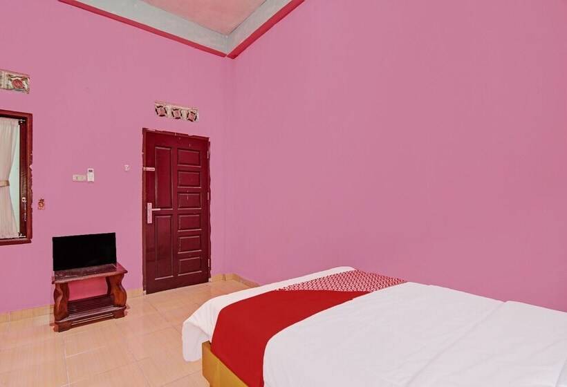 ホテル Oyo 92302 Salsa Homestay Syariah