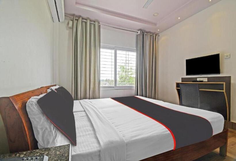 فندق Collection O 809269 The Grand Megha Resort