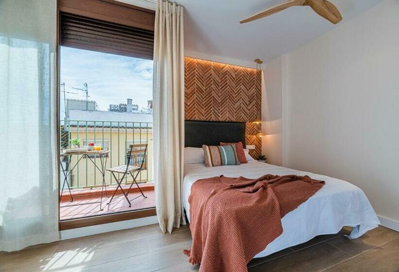 הוסטל Vestal Suites Domo