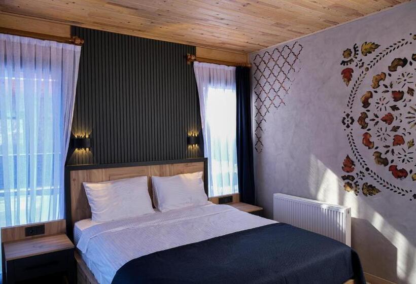 مبيت وإفطار Abant Sedir Park Butik Otel