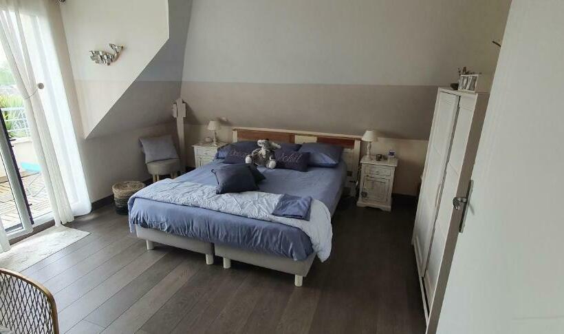 ベッドアンドブレックファースト Les Chambres De Fontenon