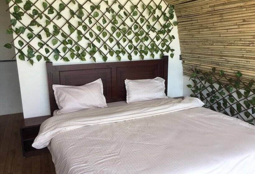 בית מלון כפרי Dhara Doorway To Inner Peace