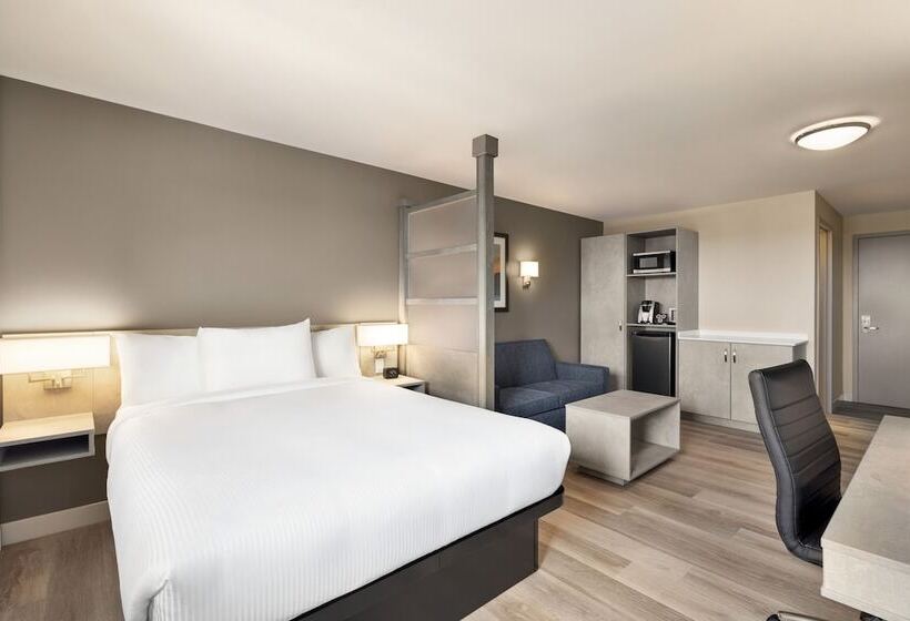 Microtel Inn & Suites By Wyndham Boisbriand