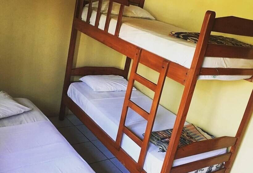 پانسیون Hostal Machalilla