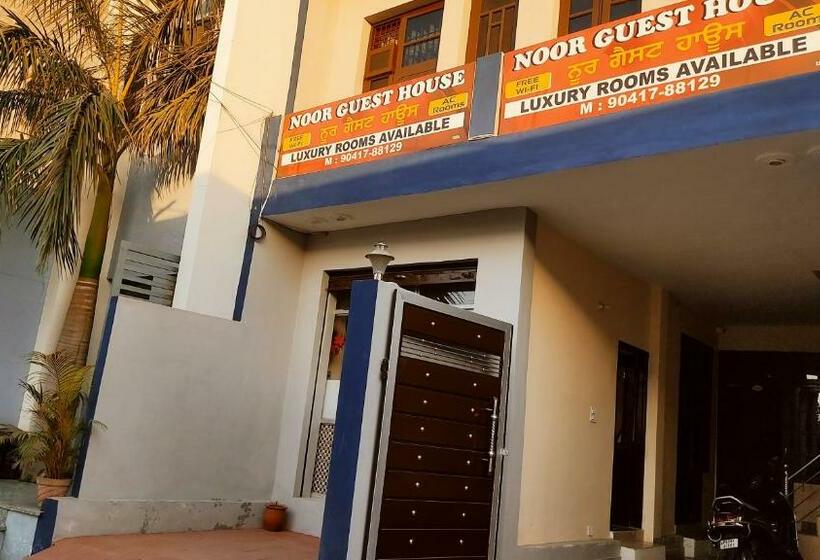 Общежитие Noor Inn & Guest House Couples Favorite,local Id Accepted High Rated By Couples