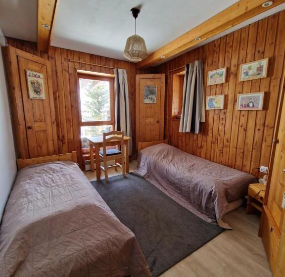 تختخواب و صبحانه Le Chalet Pointu De Capucine Chambre D Hote Arcs 1600