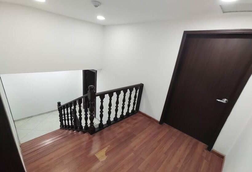 هتل Ayenda Gold House