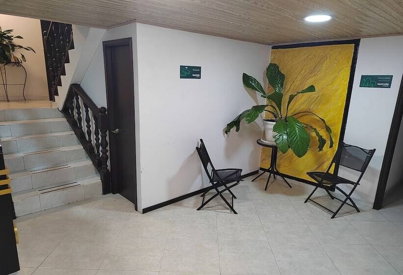 هتل Ayenda Gold House