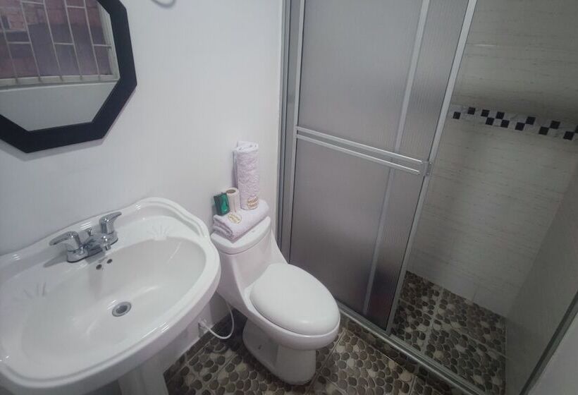 هتل Ayenda Gold House