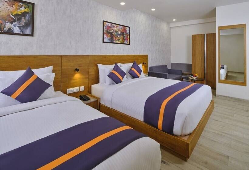 Отель Comfort Inn , Statue Of Unity