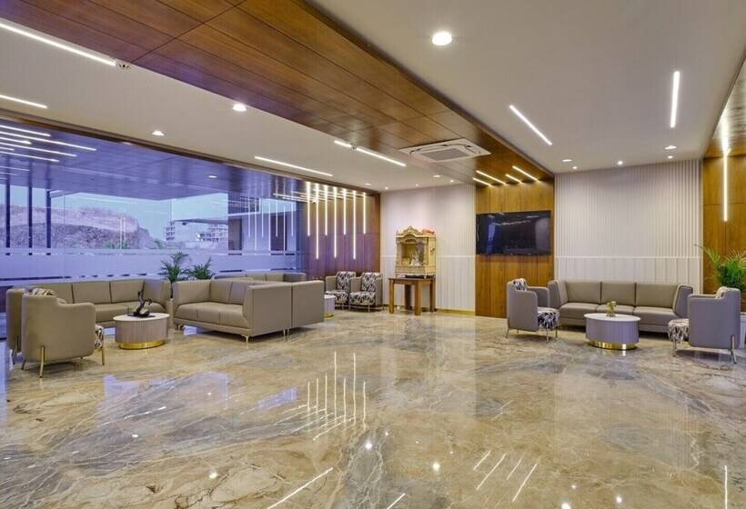 Отель Comfort Inn , Statue Of Unity