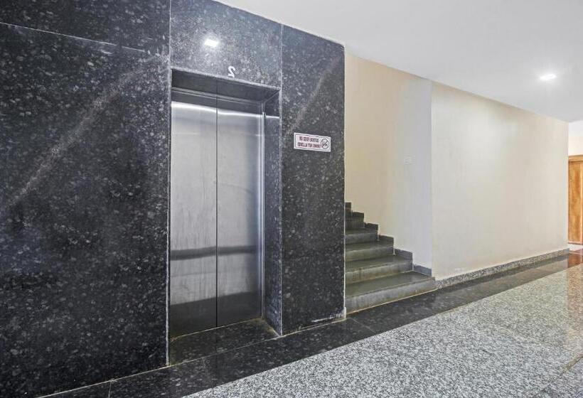 Отель Sai Baba Palace Lodging And Boarding