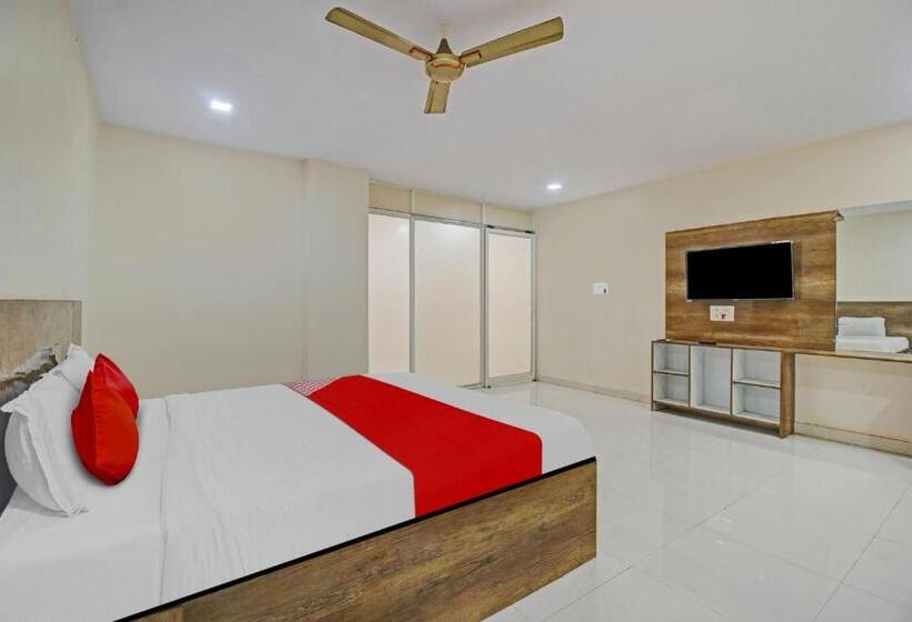 Отель Sai Baba Palace Lodging And Boarding
