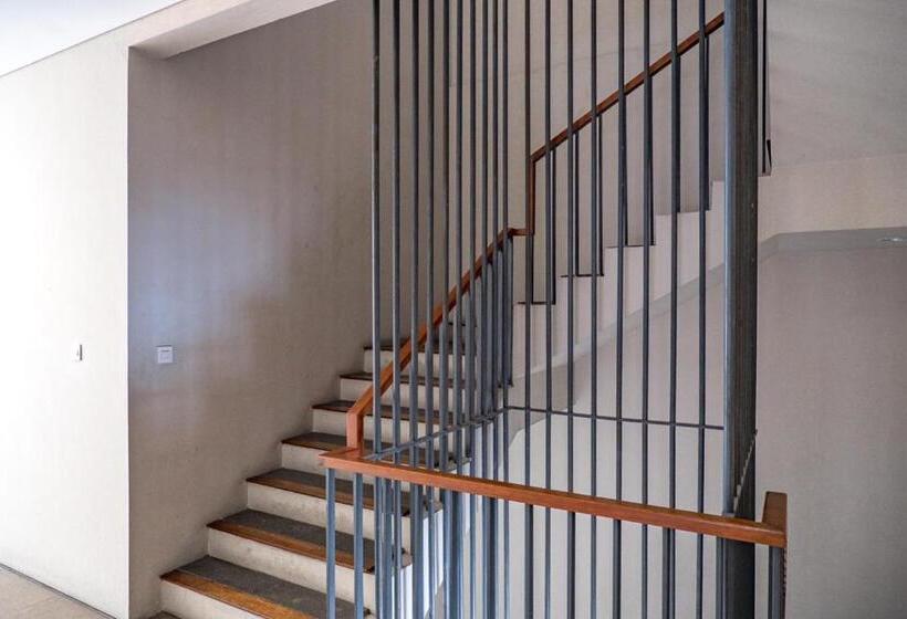 پانسیون 3j Living