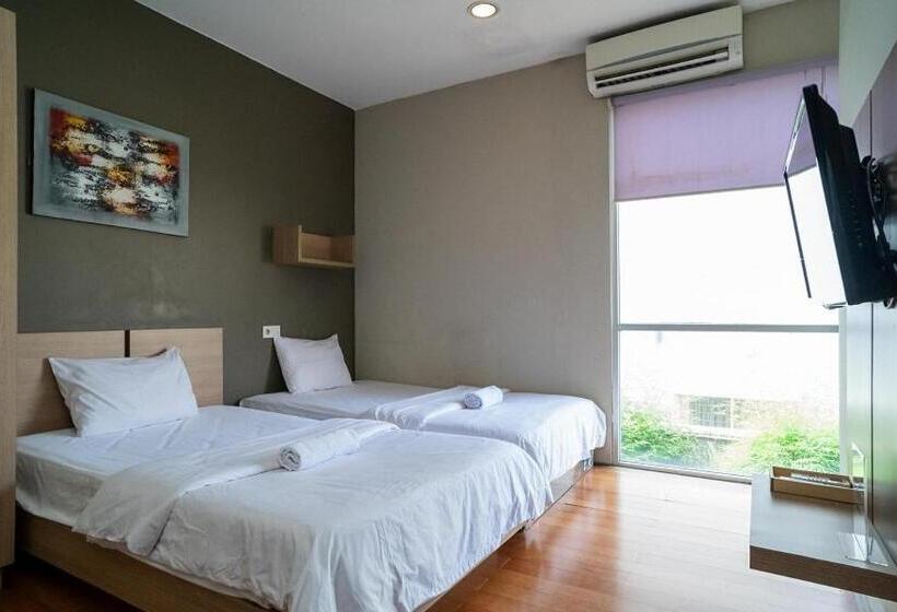 پانسیون 3j Living