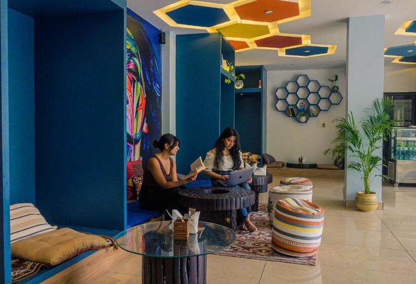 The Hosteller Jeolikote