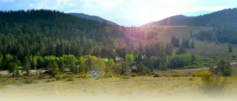 Общежитие Rocky Mountain Cabins Of Buena Vista