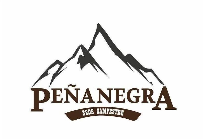 ユースホステル Sede Campestre Peña Negra